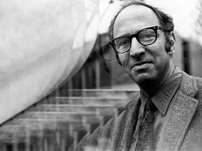 Thomas Kuhn